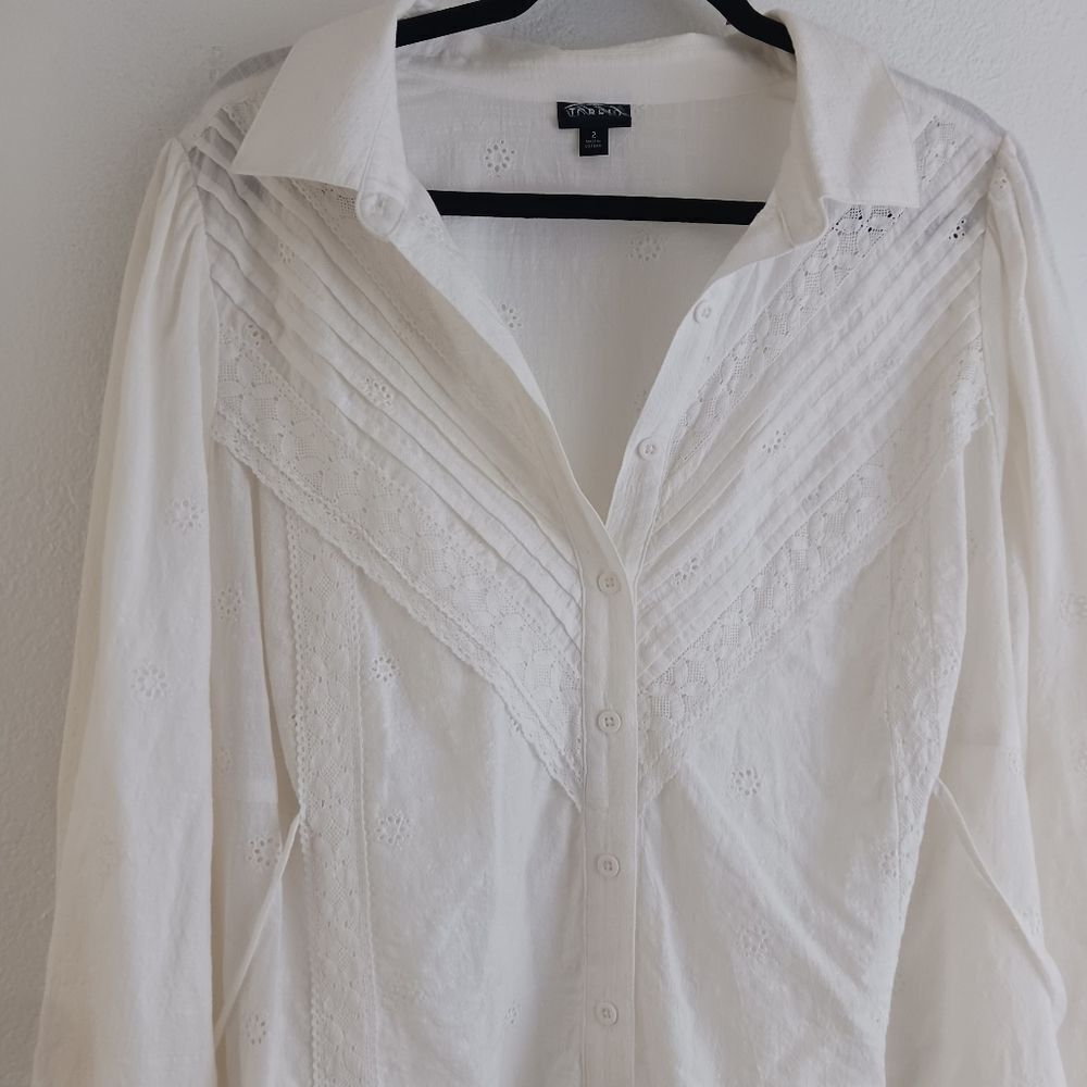 Torrid Long Sleeve Button Down Off Withe Blouse S… - image 2